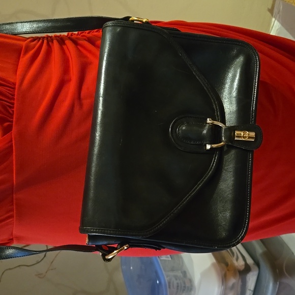 Designer Vintage Leather Handbag with Long Strap - Picture 2 of 9